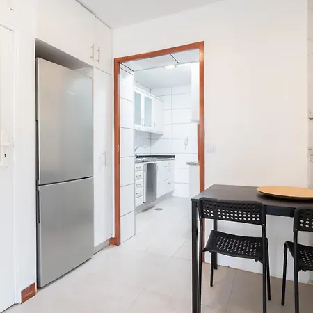 Host Wise - Charming Spacious Duplex House Dom wakacyjny