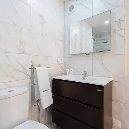 Host Wise - Charming Spacious Duplex House São Mamede de Infesta