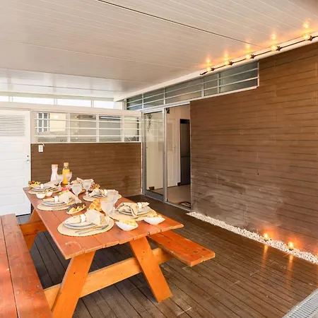 Сasa de vacaciones Host Wise - Charming Spacious Duplex House