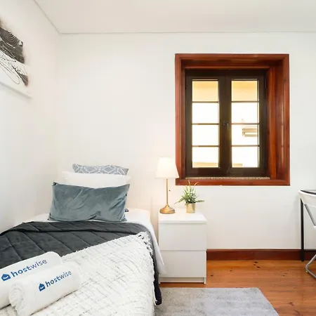 Host Wise - Charming Spacious Duplex House *