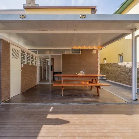 Host Wise - Charming Spacious Duplex House * São Mamede de Infesta