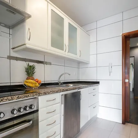 Dom wakacyjny Host Wise - Charming Spacious Duplex House