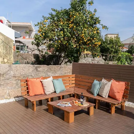 Dom wakacyjny Host Wise - Charming Spacious Duplex House *